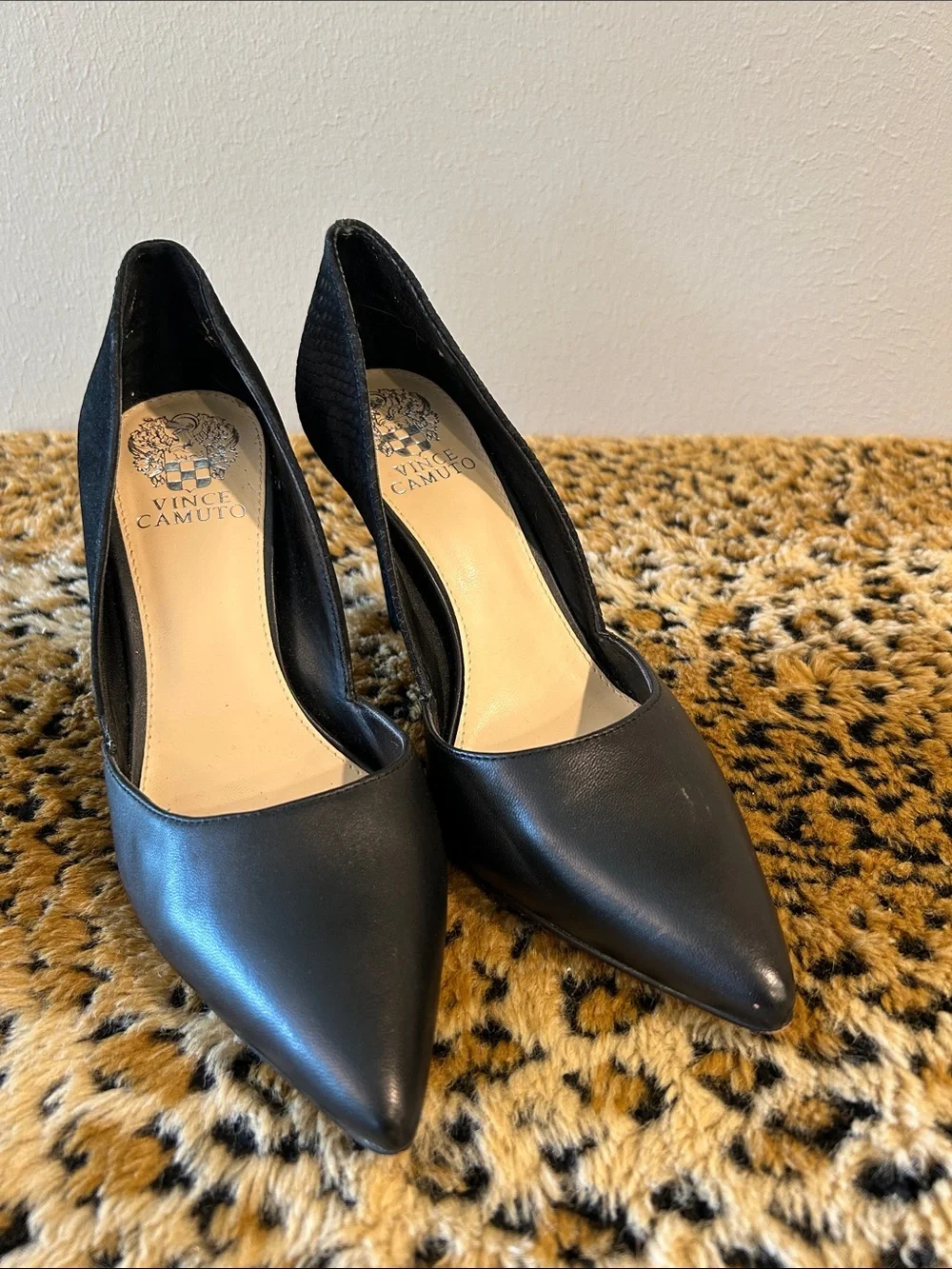 Vince Camuto Black Pointed Toe Leather Pumps
